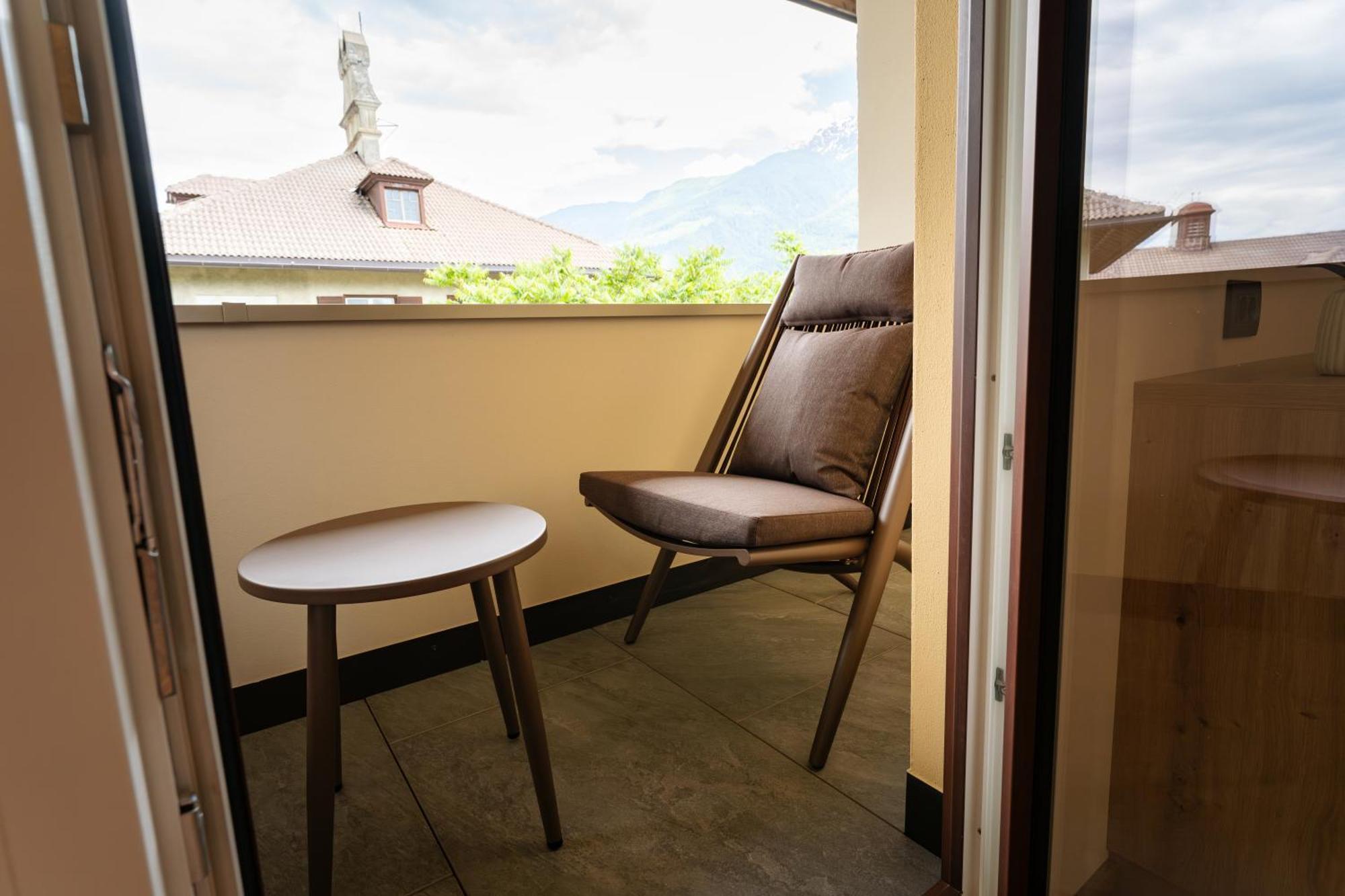 Self Service Hotel Schnalser Hof Naturns Exterior foto